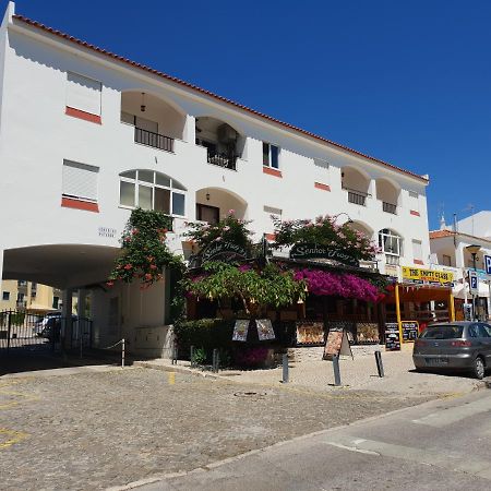 Apartment On The Strip Albufeira Exterior foto