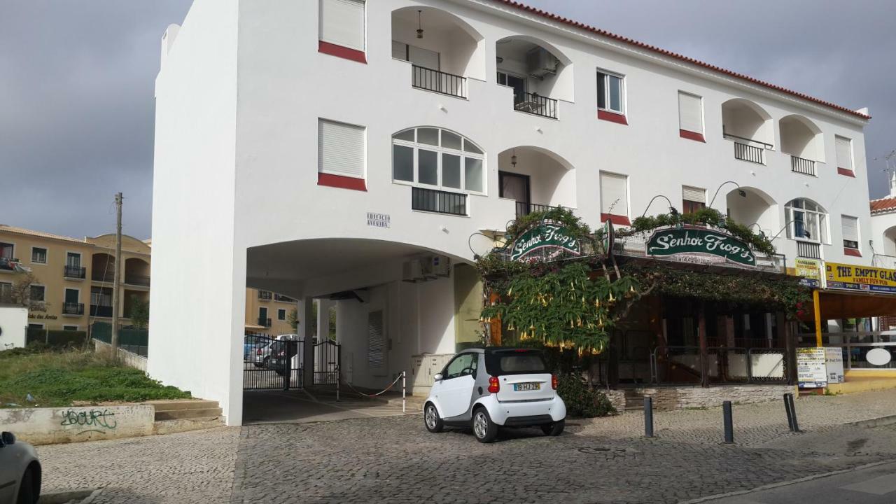 Apartment On The Strip Albufeira Exterior foto