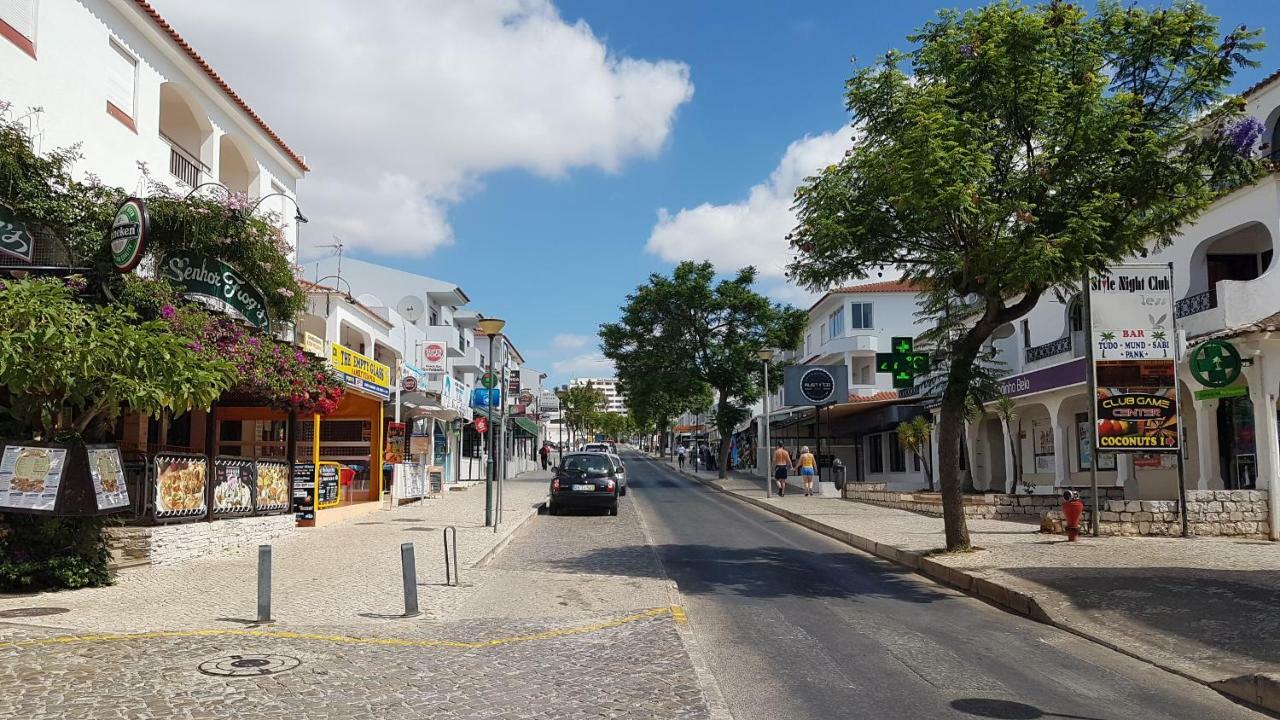 Apartment On The Strip Albufeira Exterior foto